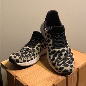Women’s Black Polka Dot tennis shoes